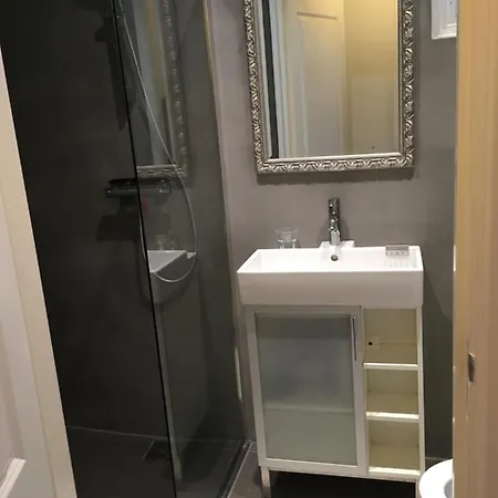 Konukevi Kangaroom Amsterdam