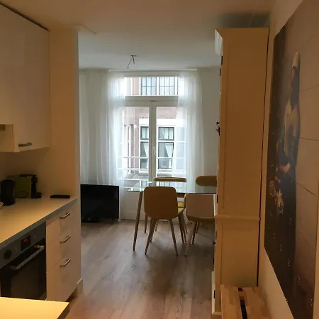 Konukevi Kangaroom Amsterdam