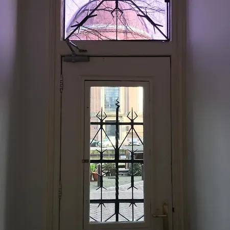 Kangaroom Konukevi Amsterdam