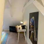 Kangaroom Гостевой дом Амстердам