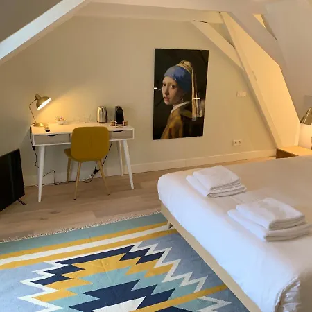 Kangaroom 4*